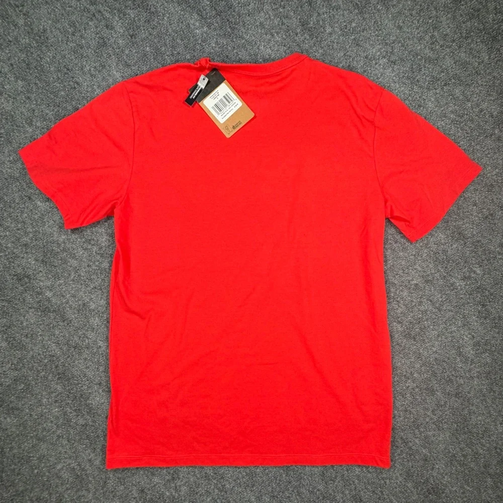 NEW The North Face Mens Year of the Tiger Tee Horizon Red Medium NF0A8-9GV33 612